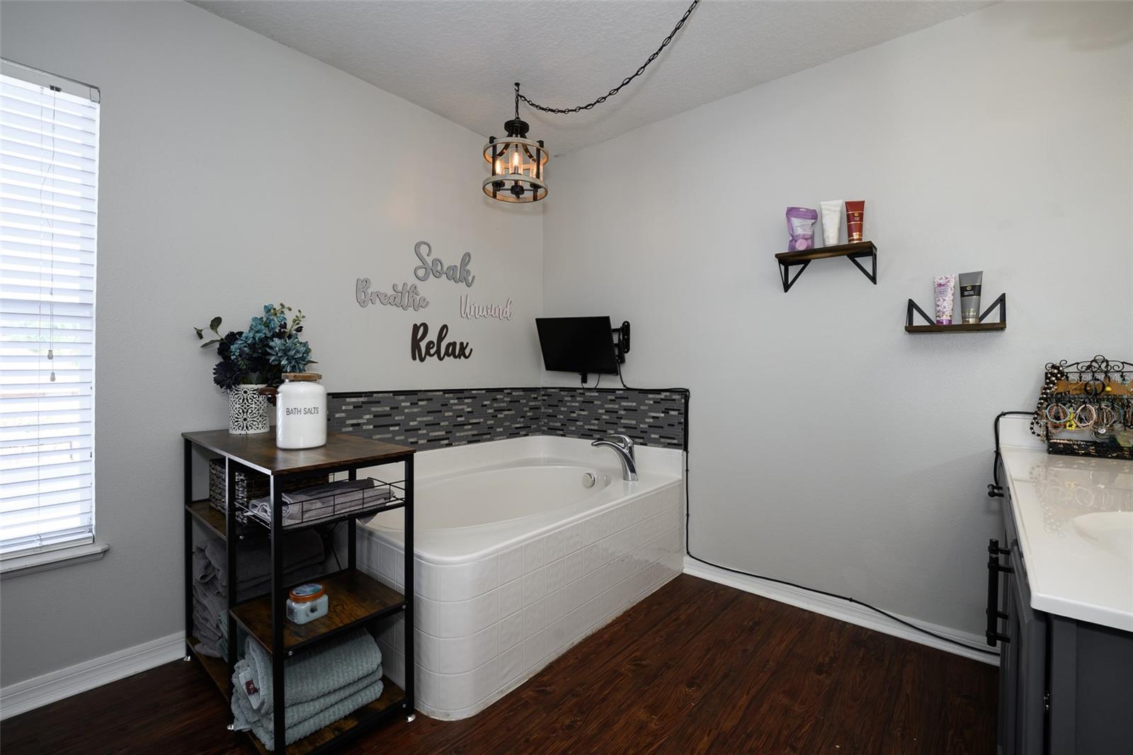 220 BIRD OF PARADISE DR, PALM COAST, FL, 32137