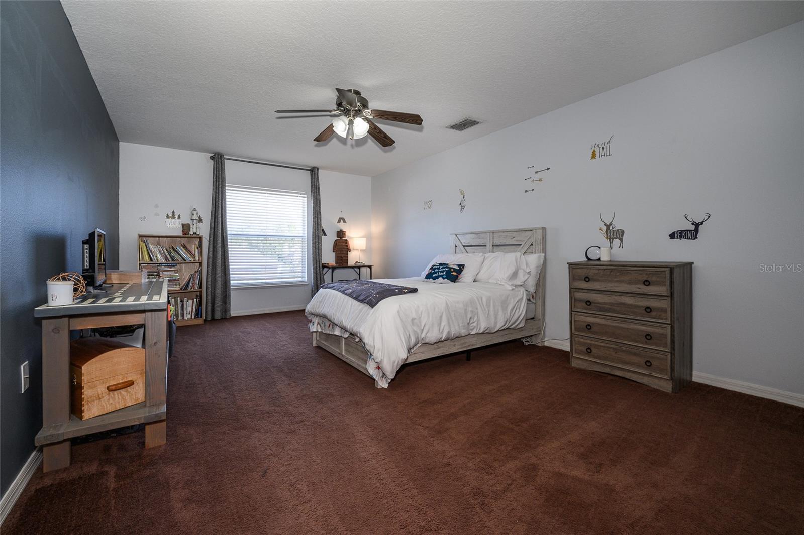 220 BIRD OF PARADISE DR, PALM COAST, FL, 32137