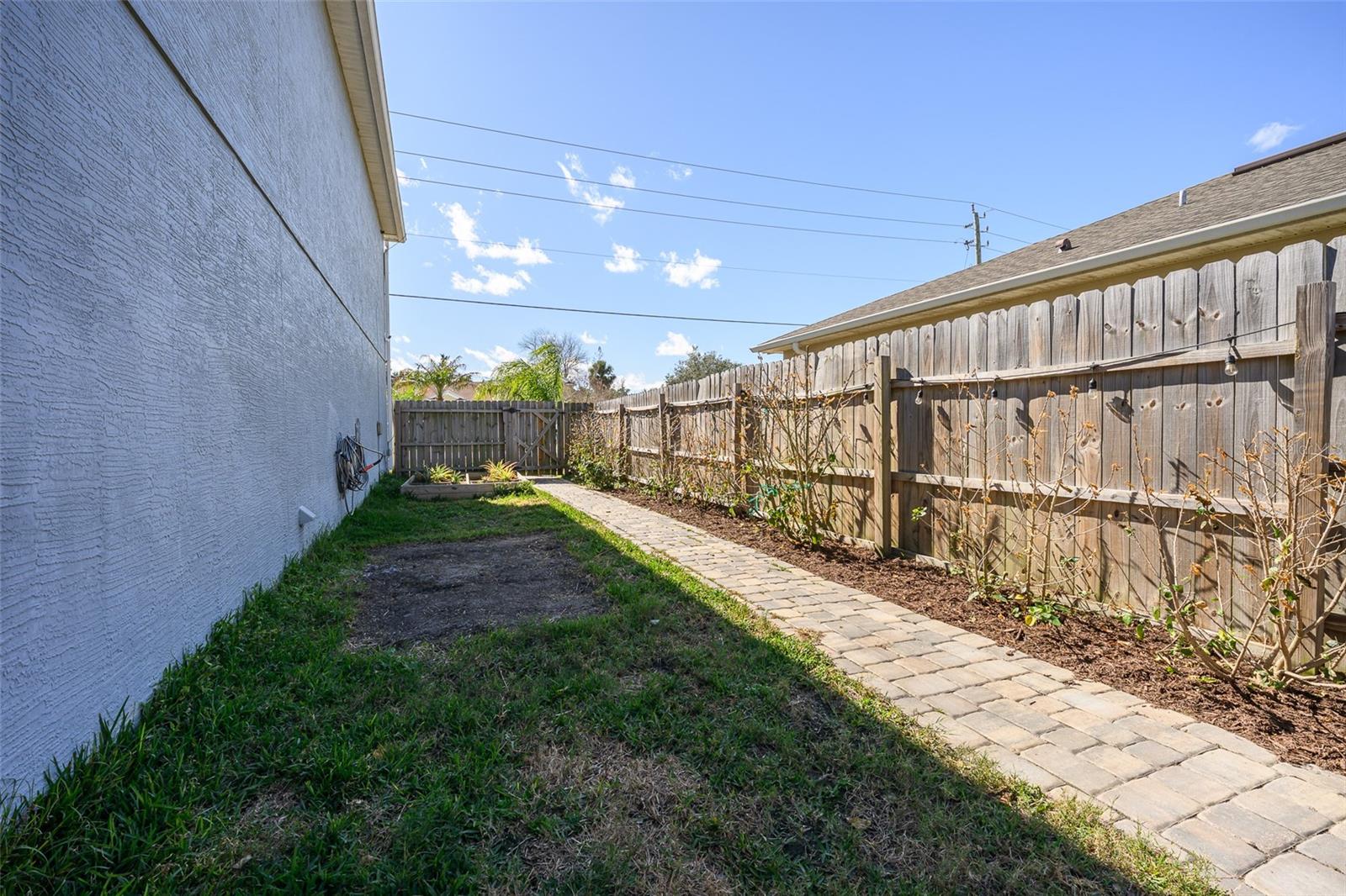 220 BIRD OF PARADISE DR, PALM COAST, FL, 32137