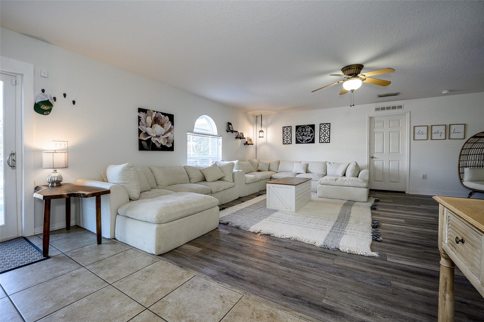 220 BIRD OF PARADISE DR, PALM COAST, FL, 32137