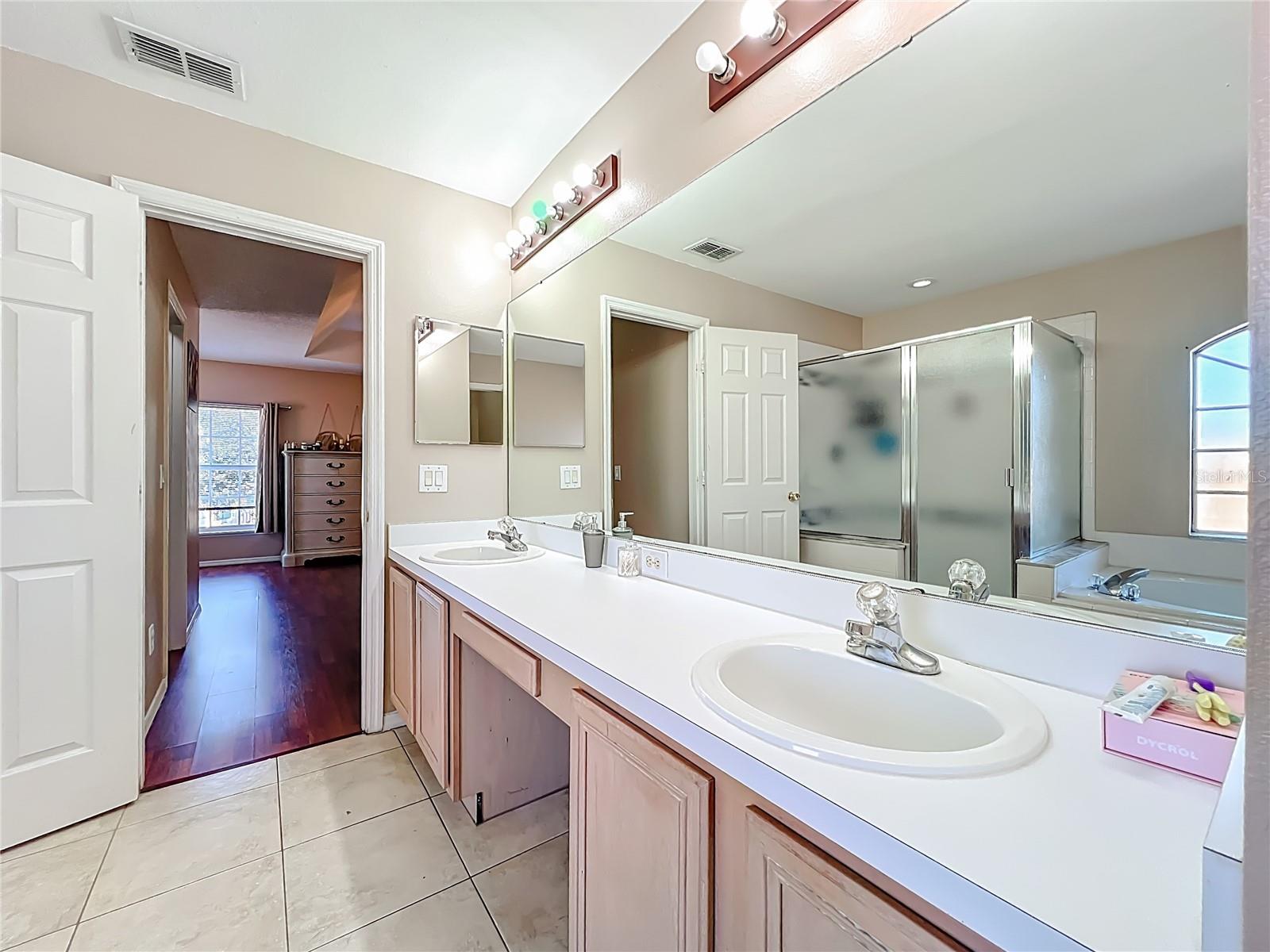 15000 LAKE AZURE DR, ORLANDO, FL, 32824