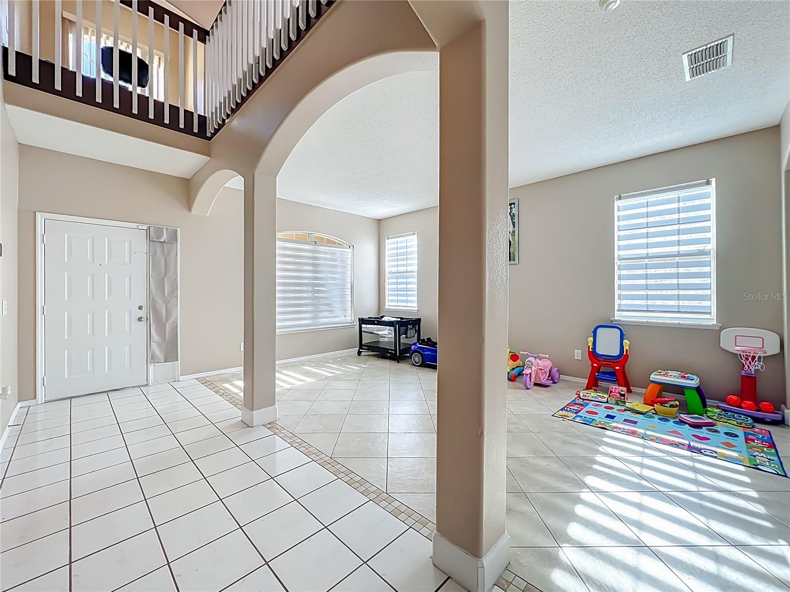 15000 LAKE AZURE DR, ORLANDO, FL, 32824