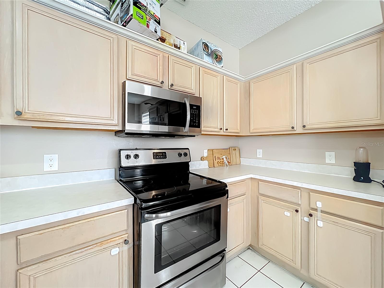 15000 LAKE AZURE DR, ORLANDO, FL, 32824