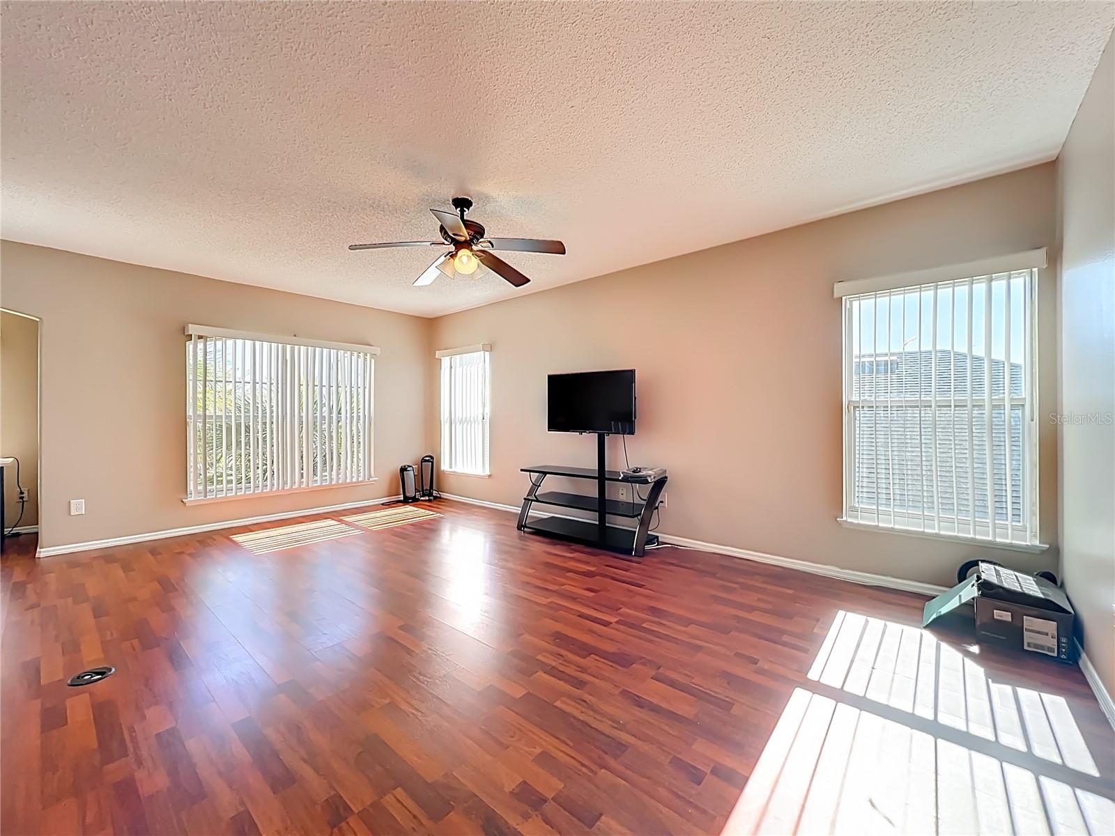 15000 LAKE AZURE DR, ORLANDO, FL, 32824