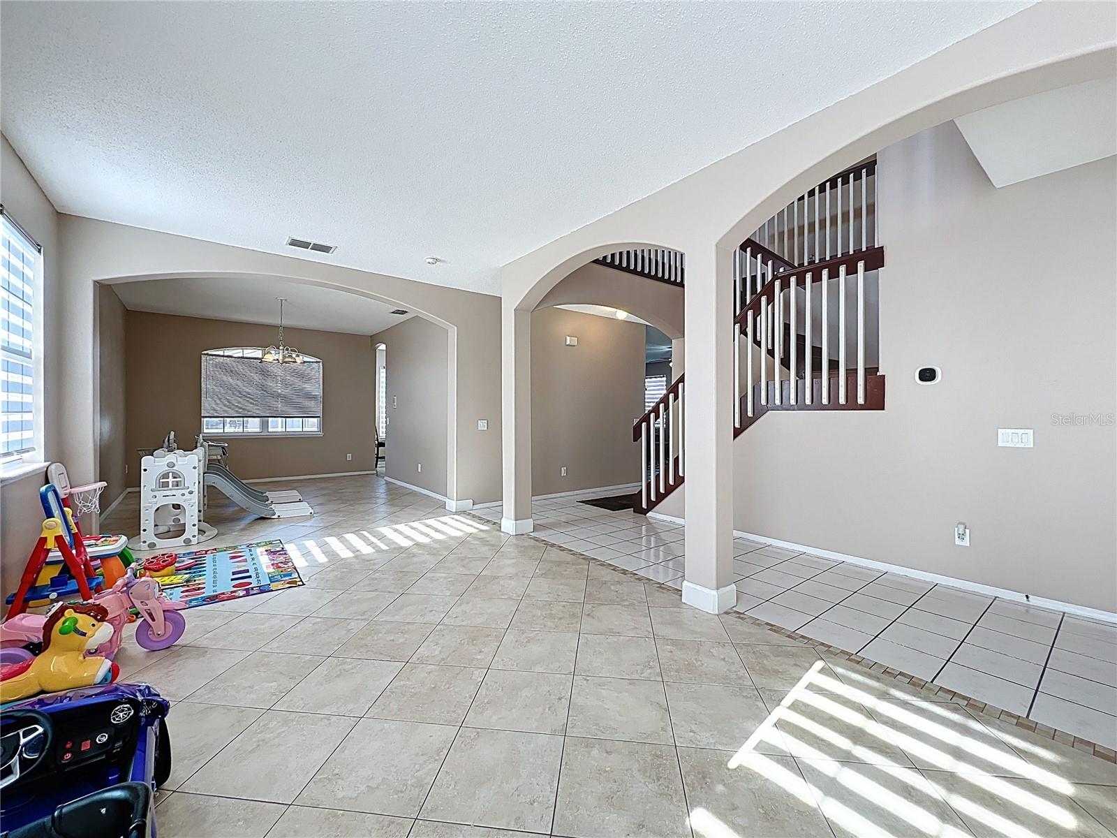 15000 LAKE AZURE DR, ORLANDO, FL, 32824