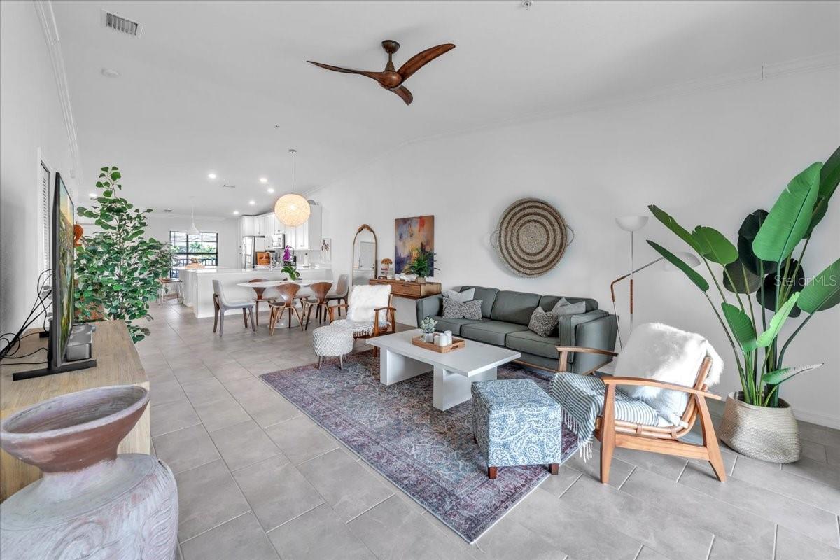 5711 PALMER CIR #206, BRADENTON, FL, 34211