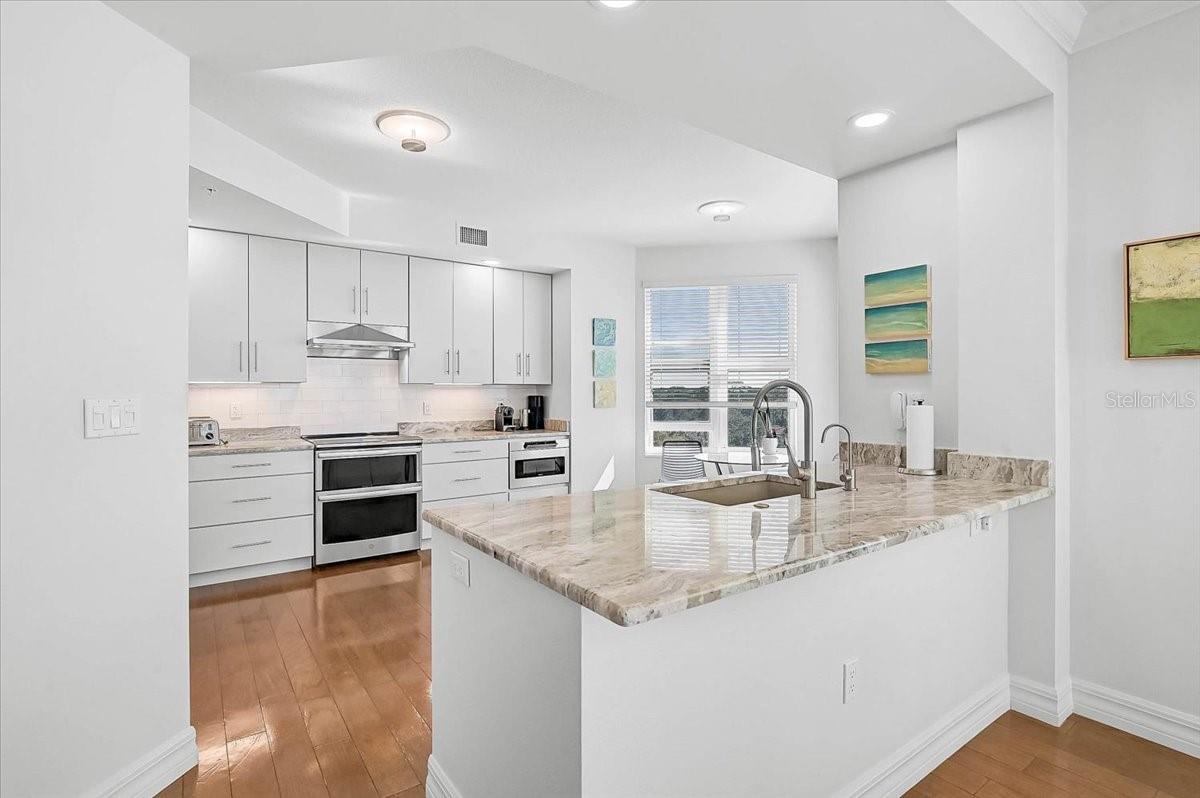 409 N POINT RD #601, OSPREY, FL, 34229