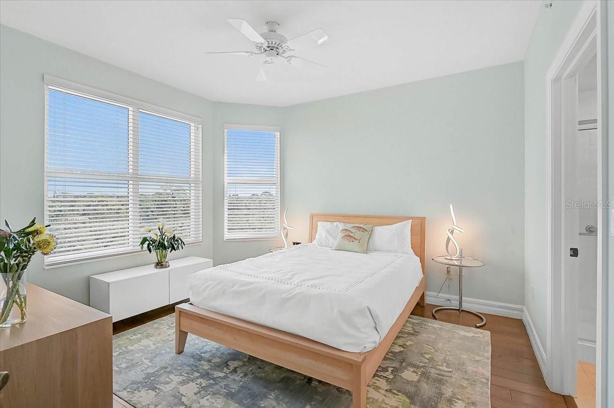 409 N POINT RD #601, OSPREY, FL, 34229