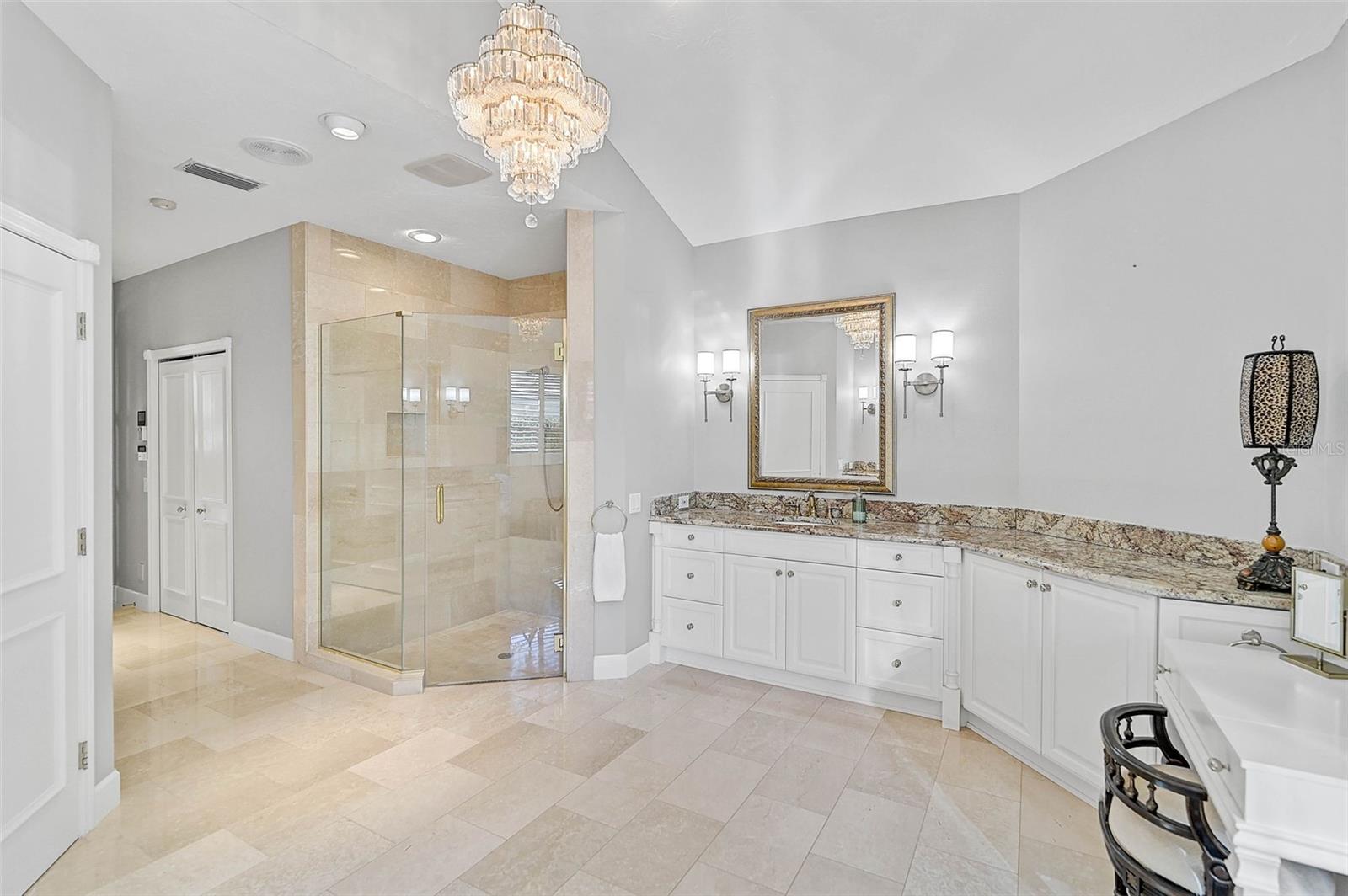 A4679996 Property Photo