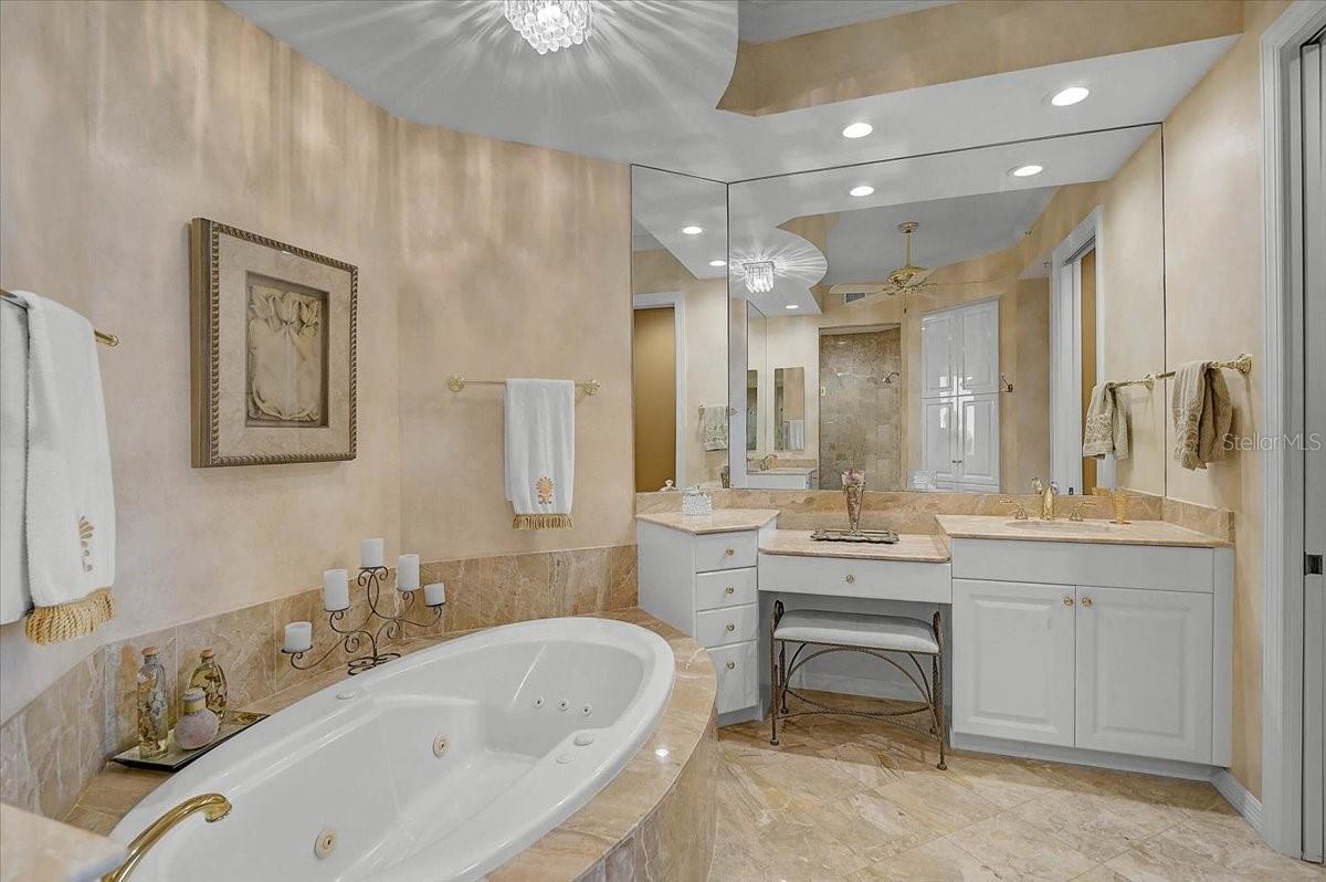 401 N POINT RD #1001, OSPREY, FL, 34229