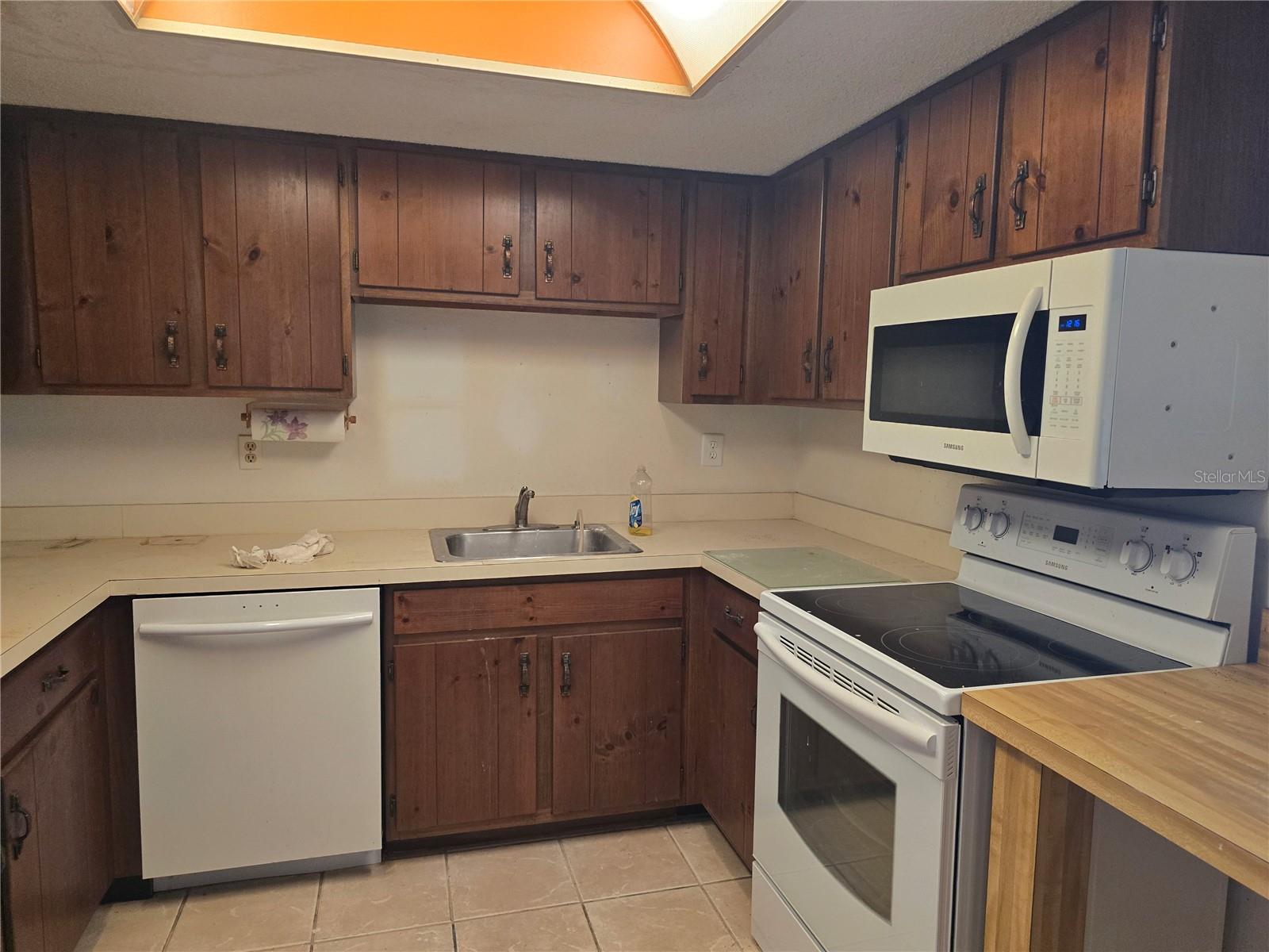 512 FAIRWAYS CIR #A, OCALA, FL, 34472