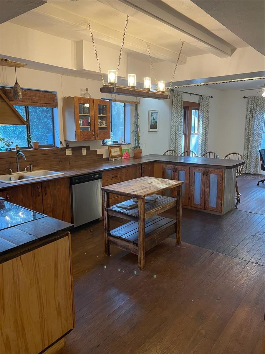 18708 NW 242ND ST, HIGH SPRINGS, FL, 32643