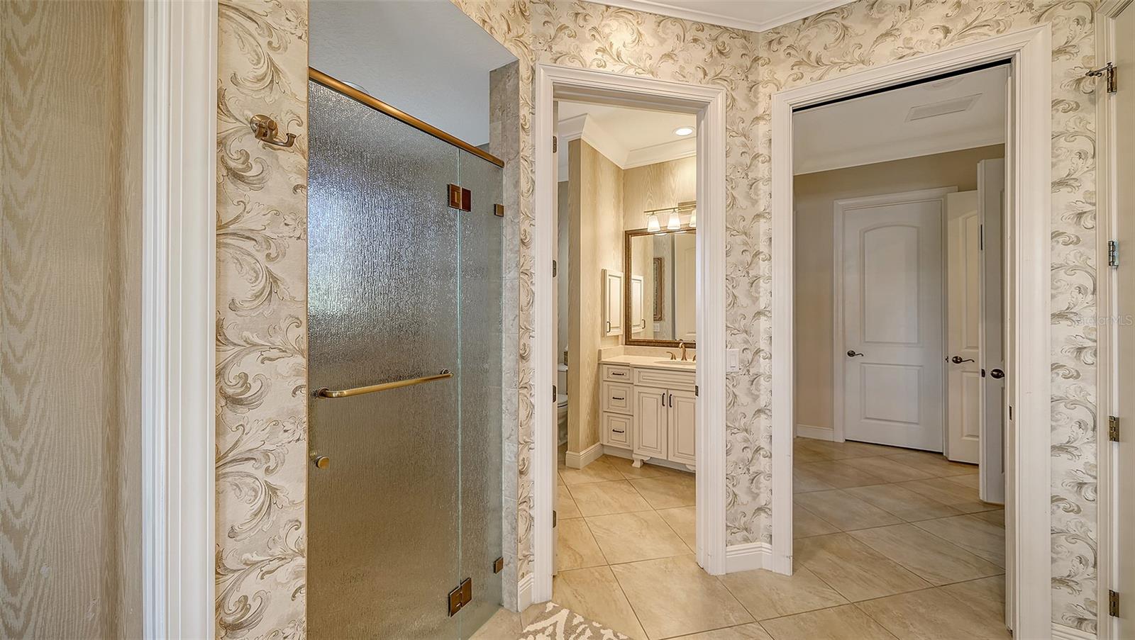 A4680006 Property Photo