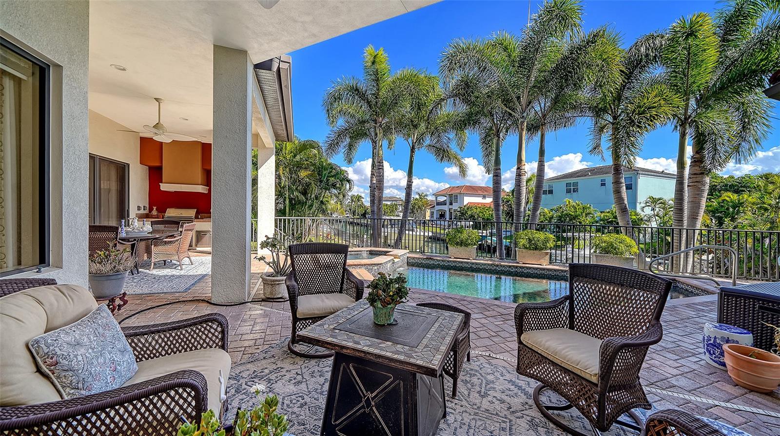 A4680006 Property Photo