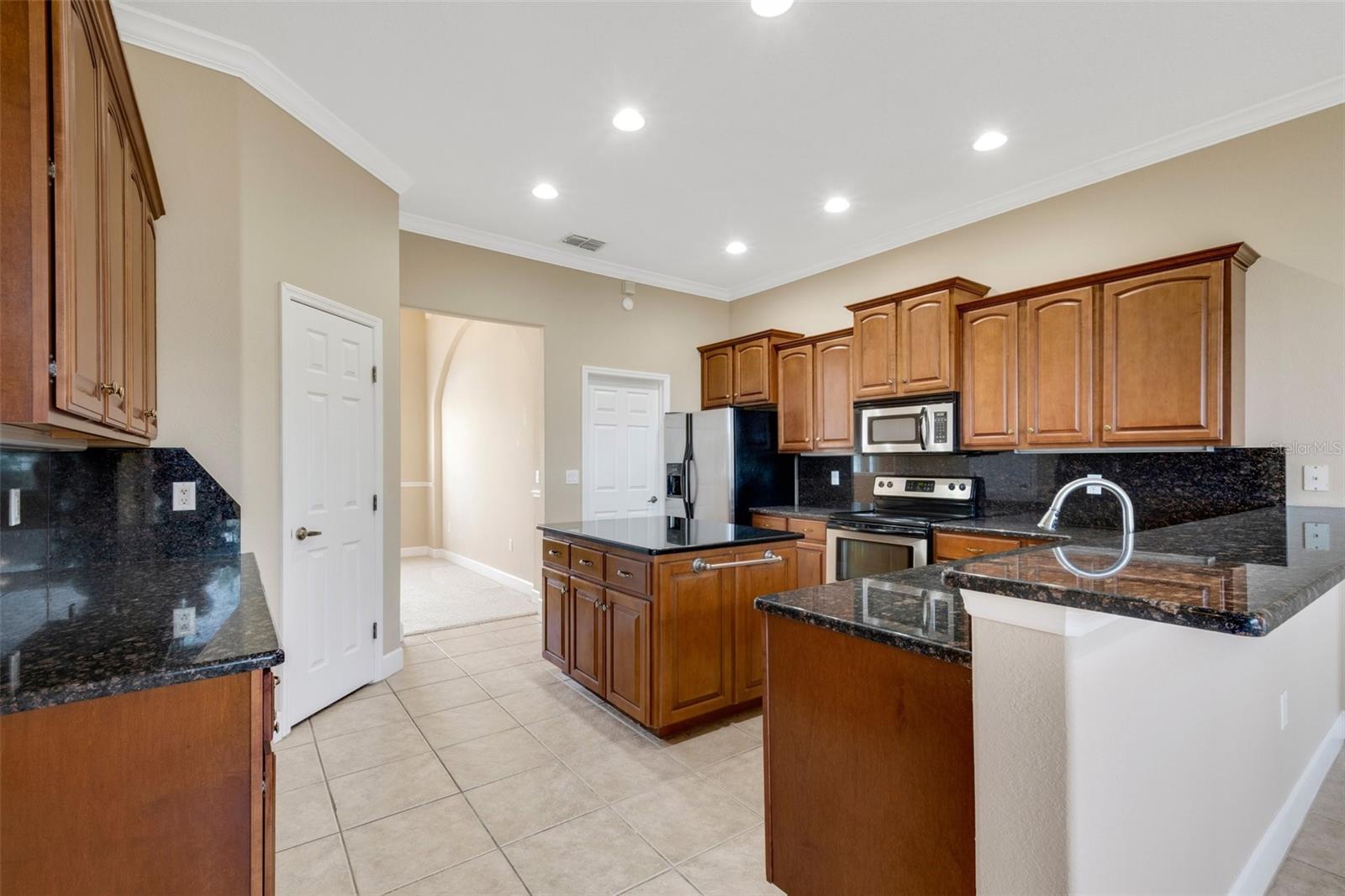 6743 HILLIS DR, LAKELAND, FL, 33813