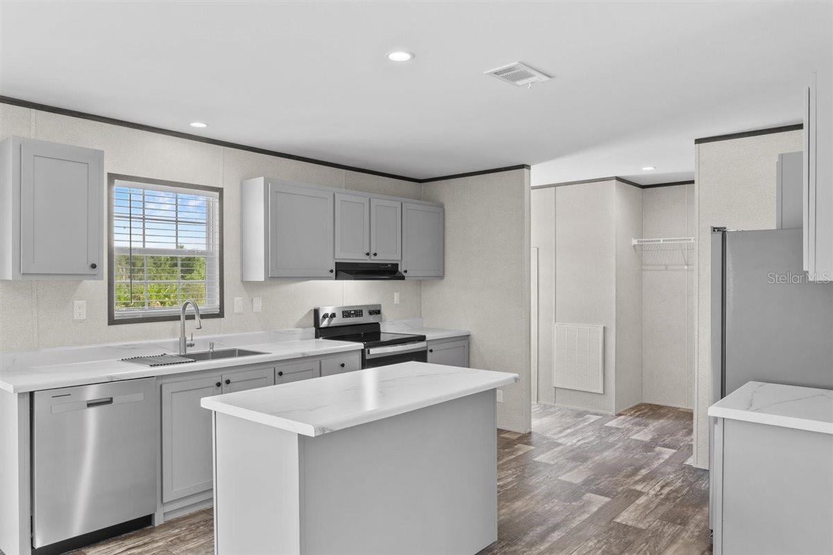 2436 EDWIN ST NE, WINTER HAVEN, FL, 33881