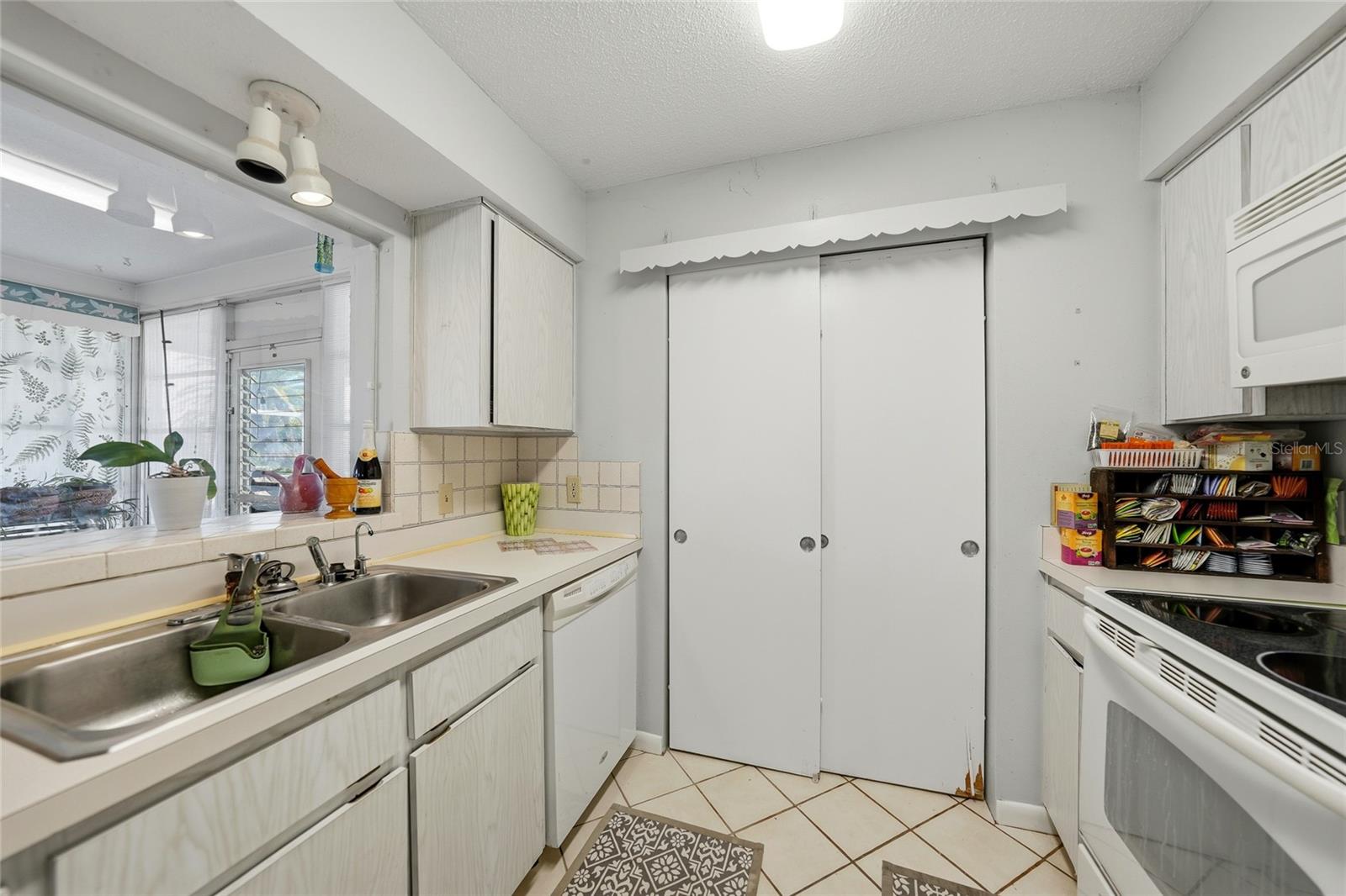 157 DEERFIELD AVE NE, PORT CHARLOTTE, FL, 33952