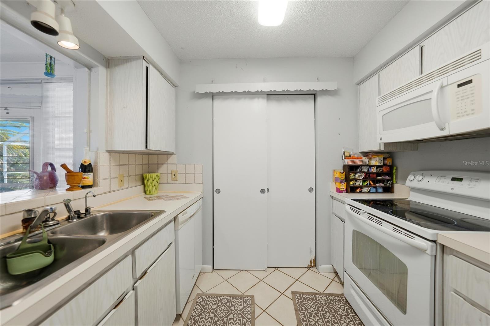 157 DEERFIELD AVE NE, PORT CHARLOTTE, FL, 33952