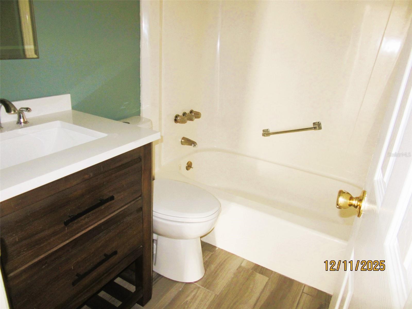 A4680016 Property Photo