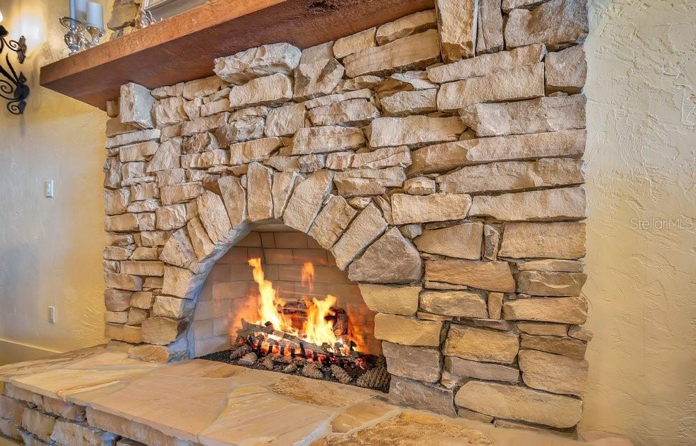 O6377244 Property Photo