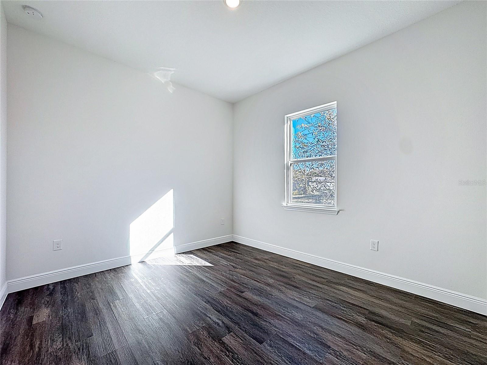 7616 CAROLYN AVE, ORLANDO, FL, 32807