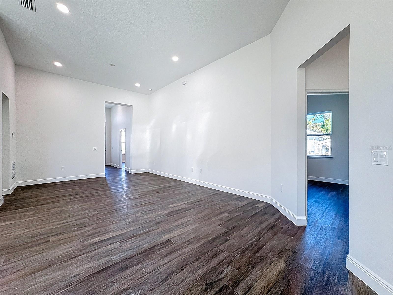 7616 CAROLYN AVE, ORLANDO, FL, 32807