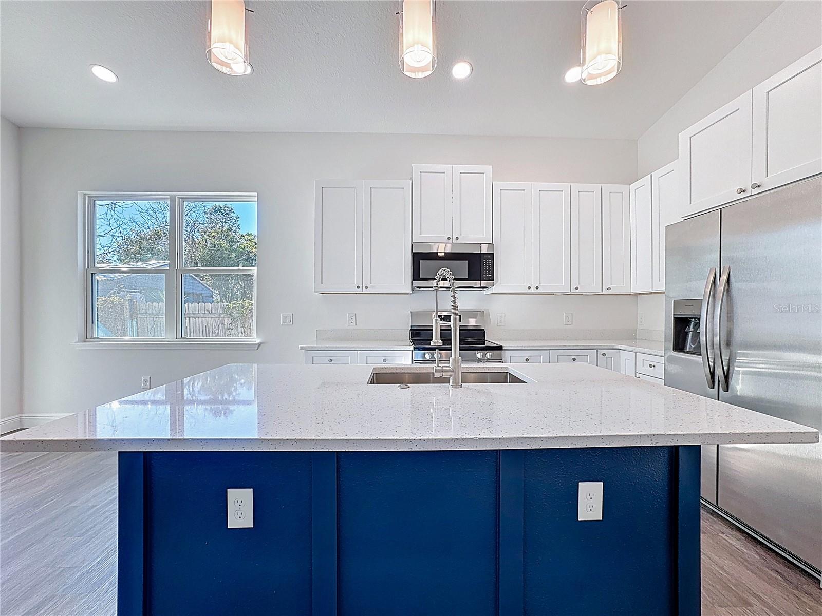 7616 CAROLYN AVE, ORLANDO, FL, 32807