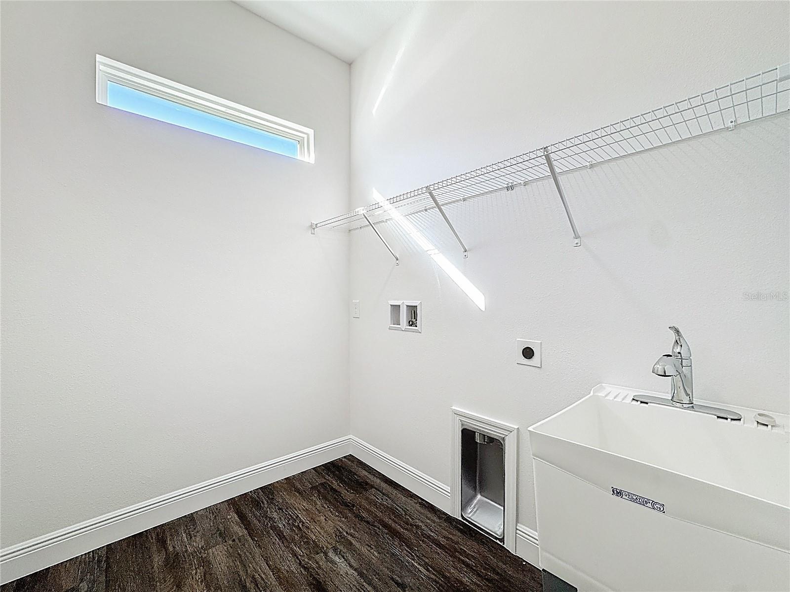 7616 CAROLYN AVE, ORLANDO, FL, 32807