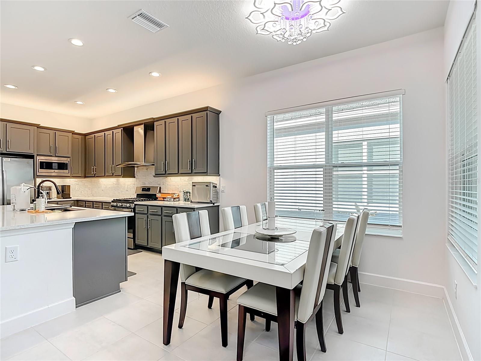 32676 TREE OF LIFE AVE, WESLEY CHAPEL, FL, 33543