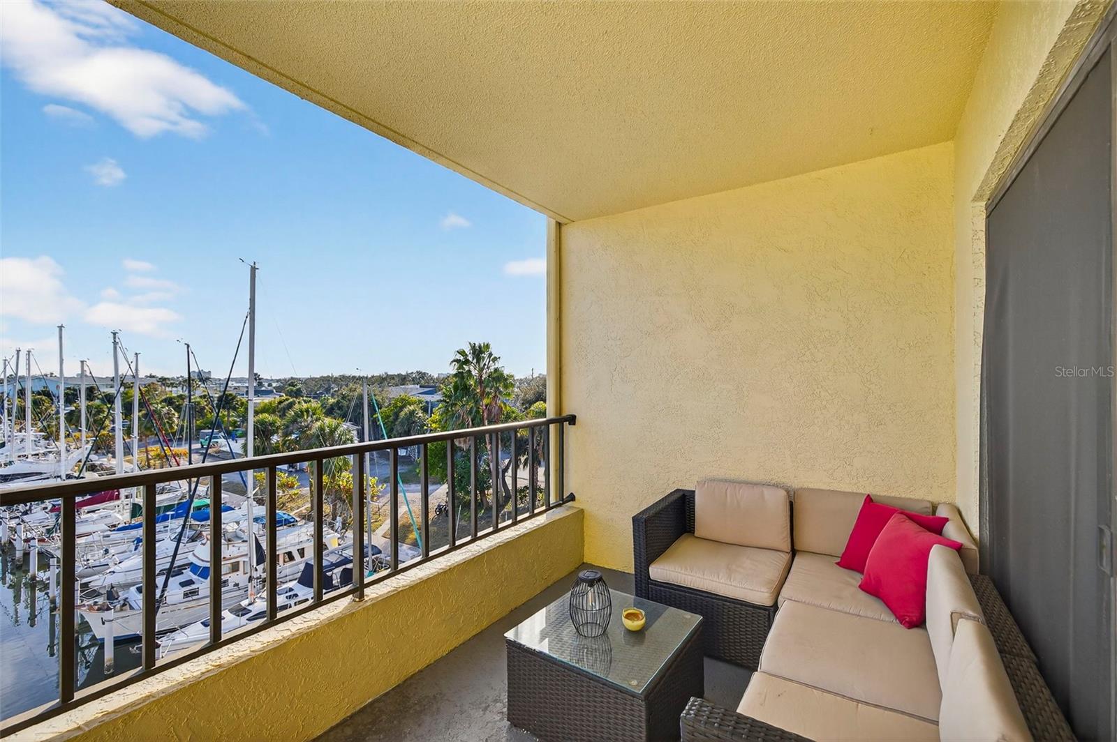 1750 HARBOR PL S #303, SOUTH PASADENA, FL, 33707