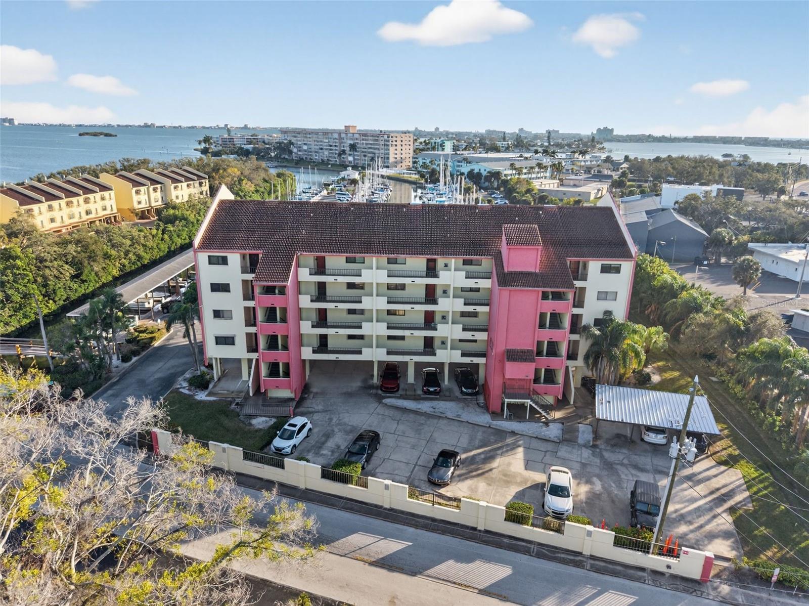 1750 HARBOR PL S #303, SOUTH PASADENA, FL, 33707