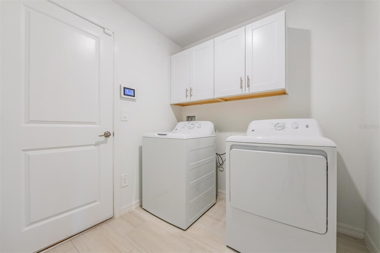 Laundry Room & Door to Garage