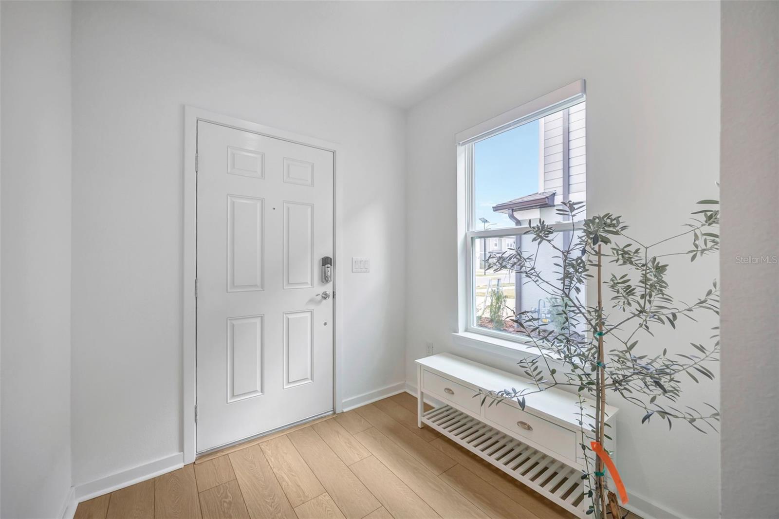 1095 KISTNA DR, ZEPHYRHILLS, FL, 33540