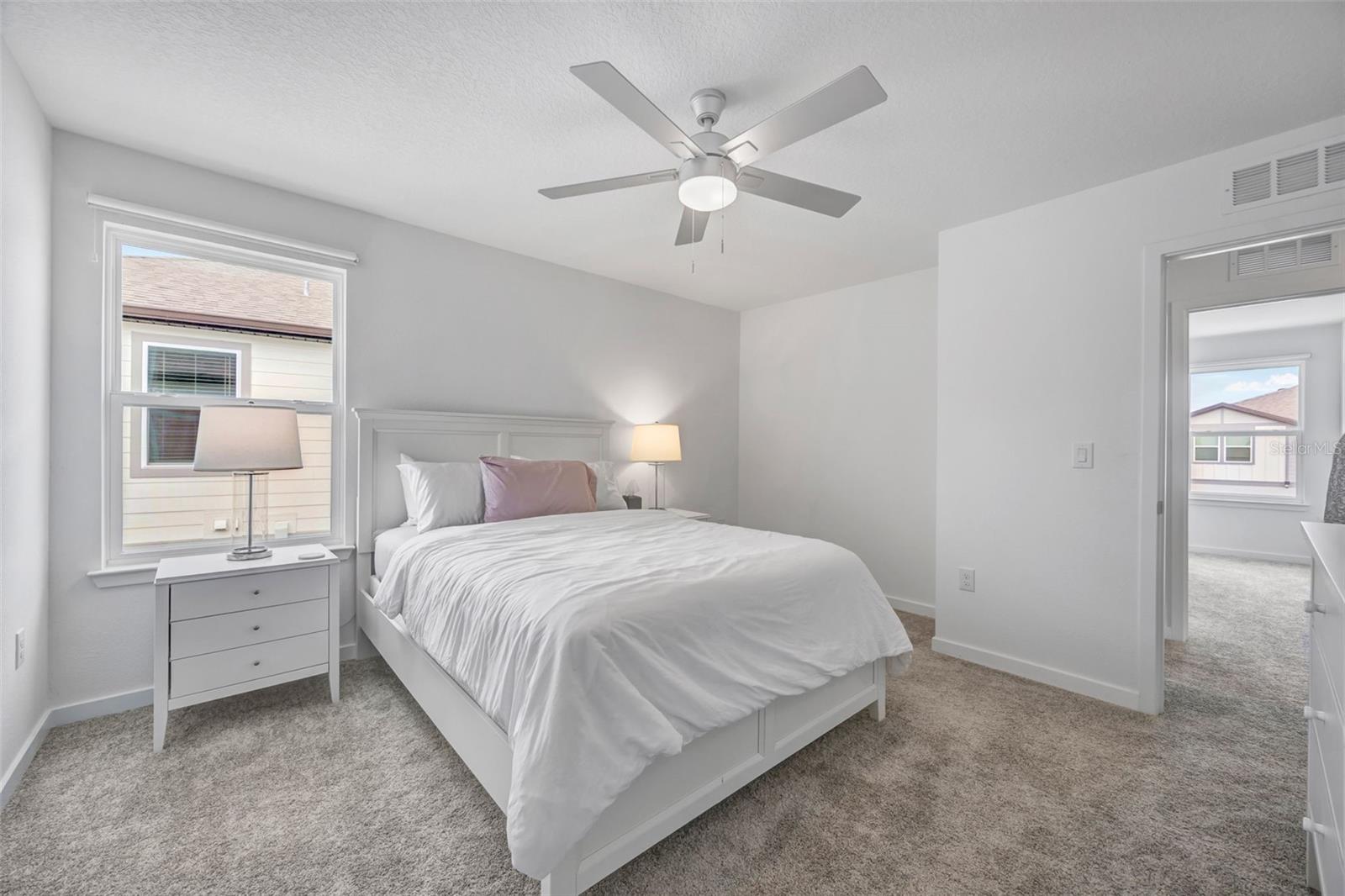 1095 KISTNA DR, ZEPHYRHILLS, FL, 33540