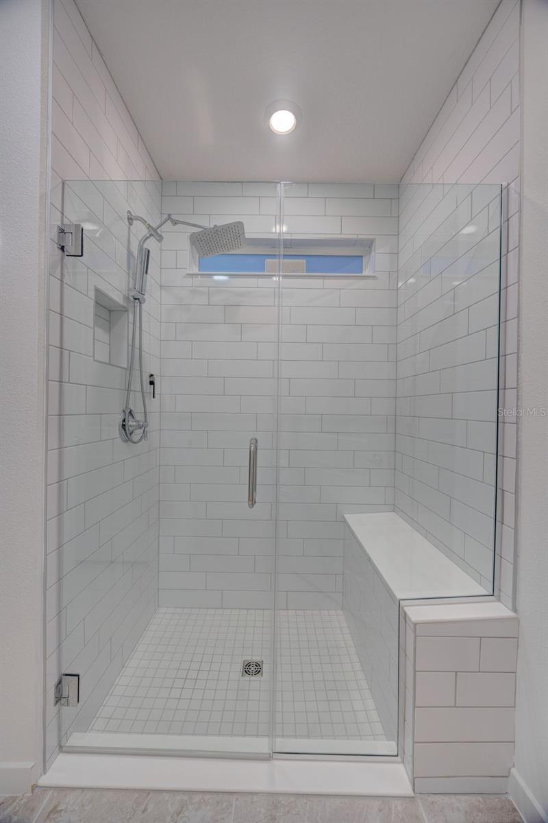 Primary Ensuite Bath