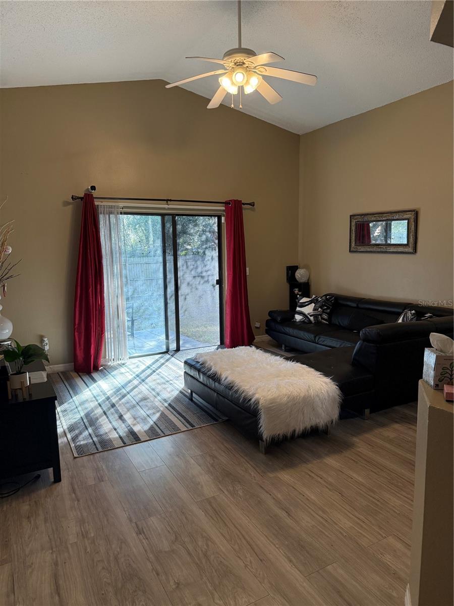 O6377267 Property Photo