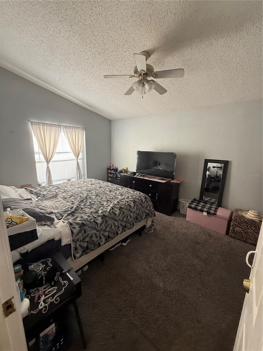 O6377267 Property Photo