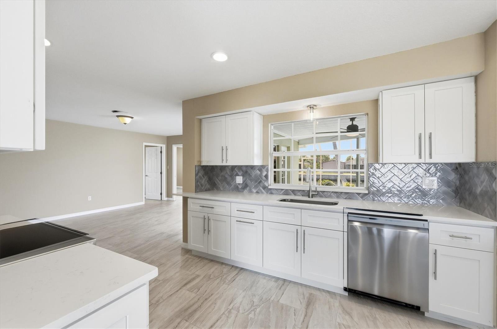 133 COLONIAL ST SE, PORT CHARLOTTE, FL, 33952