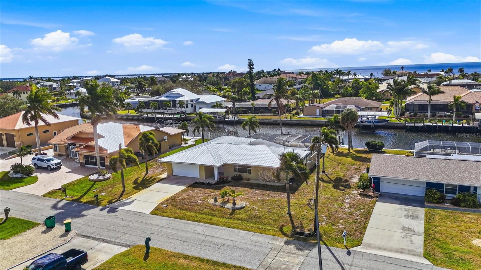 133 COLONIAL ST SE, PORT CHARLOTTE, FL, 33952