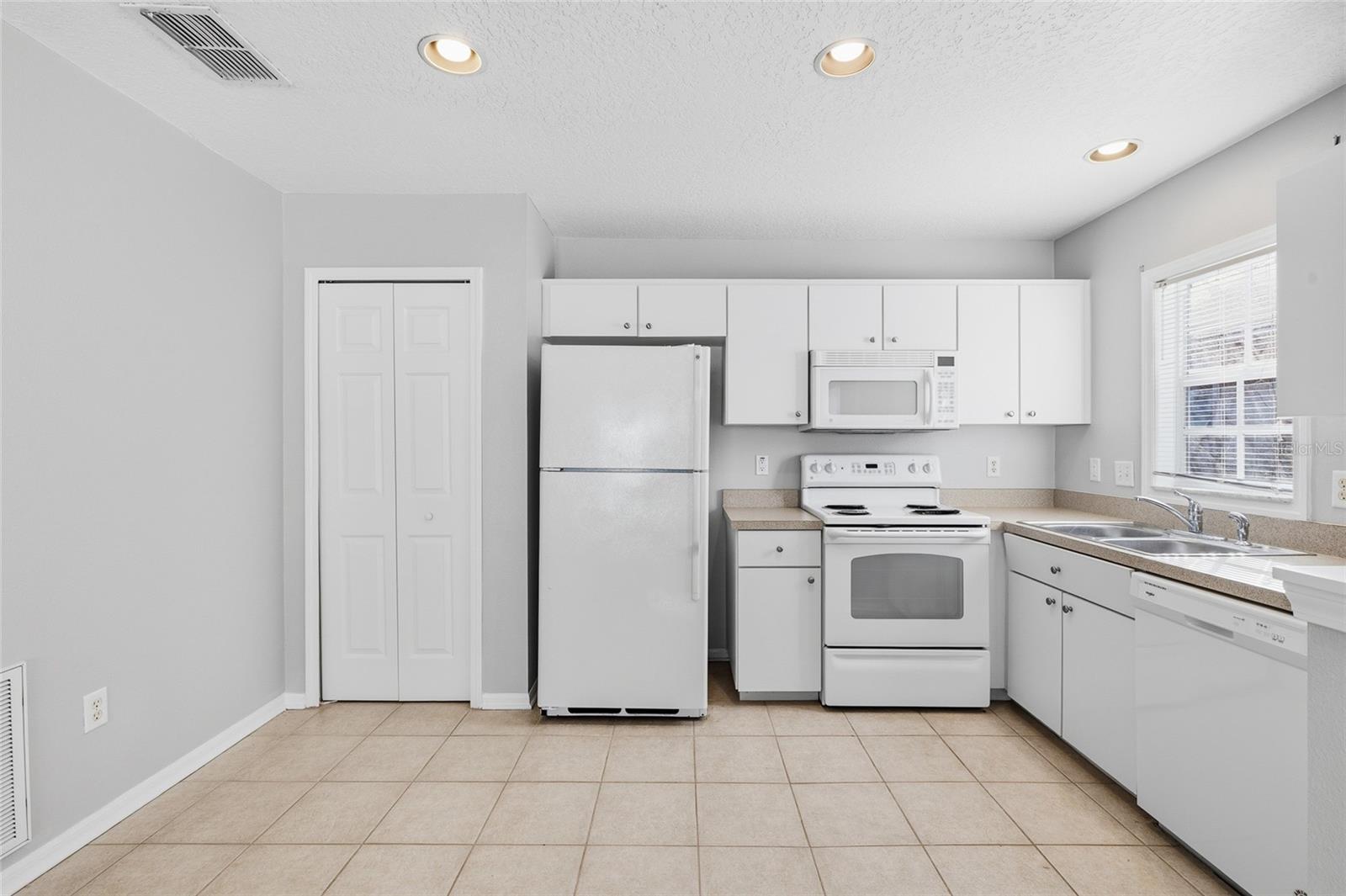 5908 BEACONPARK ST, LITHIA, FL, 33547