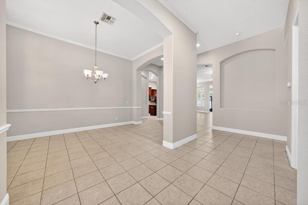 201 W BLUE WATER EDGE DR, EUSTIS, FL, 32736