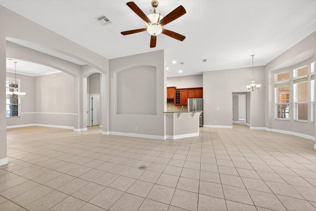201 W BLUE WATER EDGE DR, EUSTIS, FL, 32736