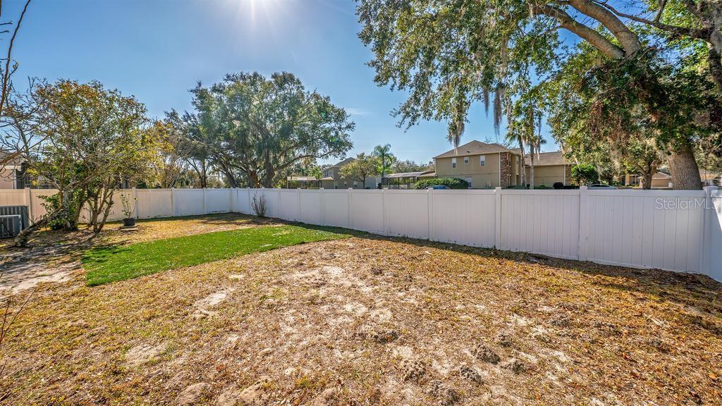 201 W BLUE WATER EDGE DR, EUSTIS, FL, 32736