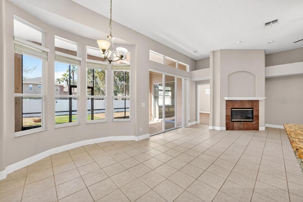 201 W BLUE WATER EDGE DR, EUSTIS, FL, 32736