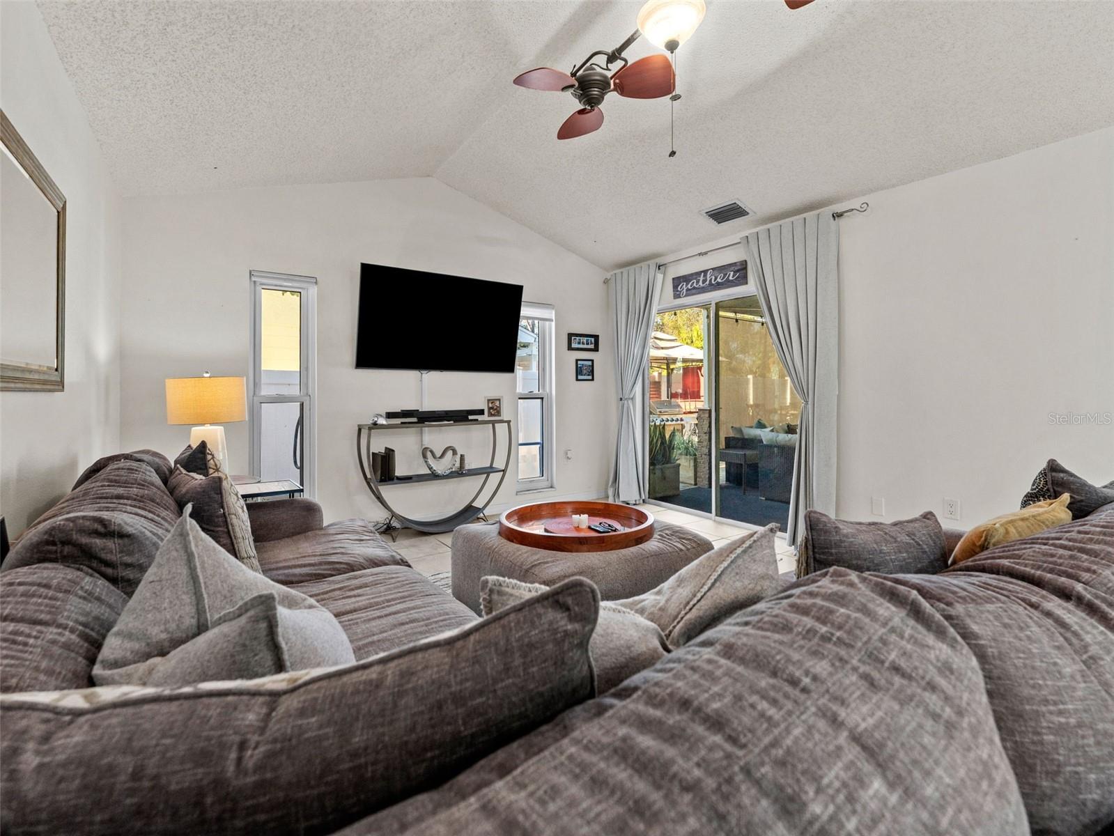 1768 W GROVELEAF AVE, PALM HARBOR, FL, 34683