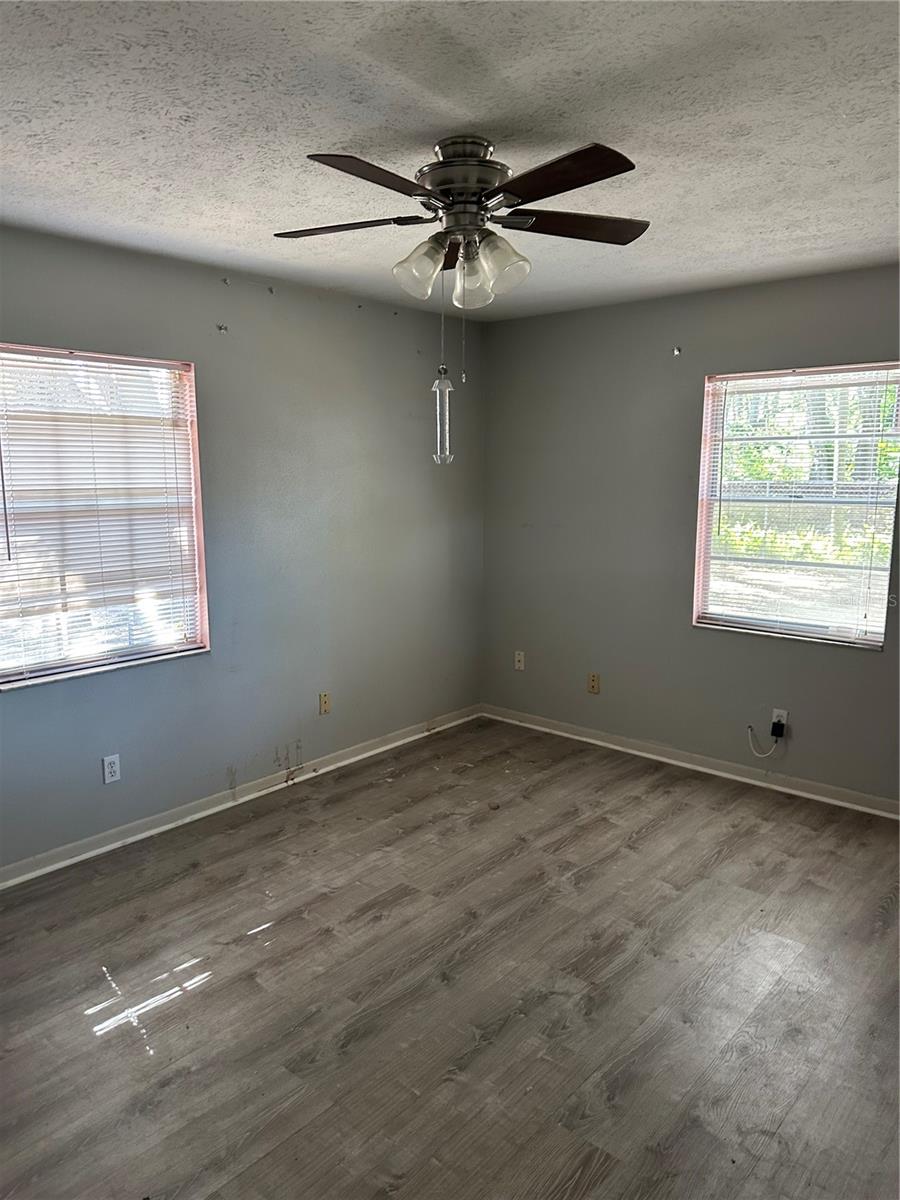 1918 SYDNEY RD, VALRICO, FL, 33594