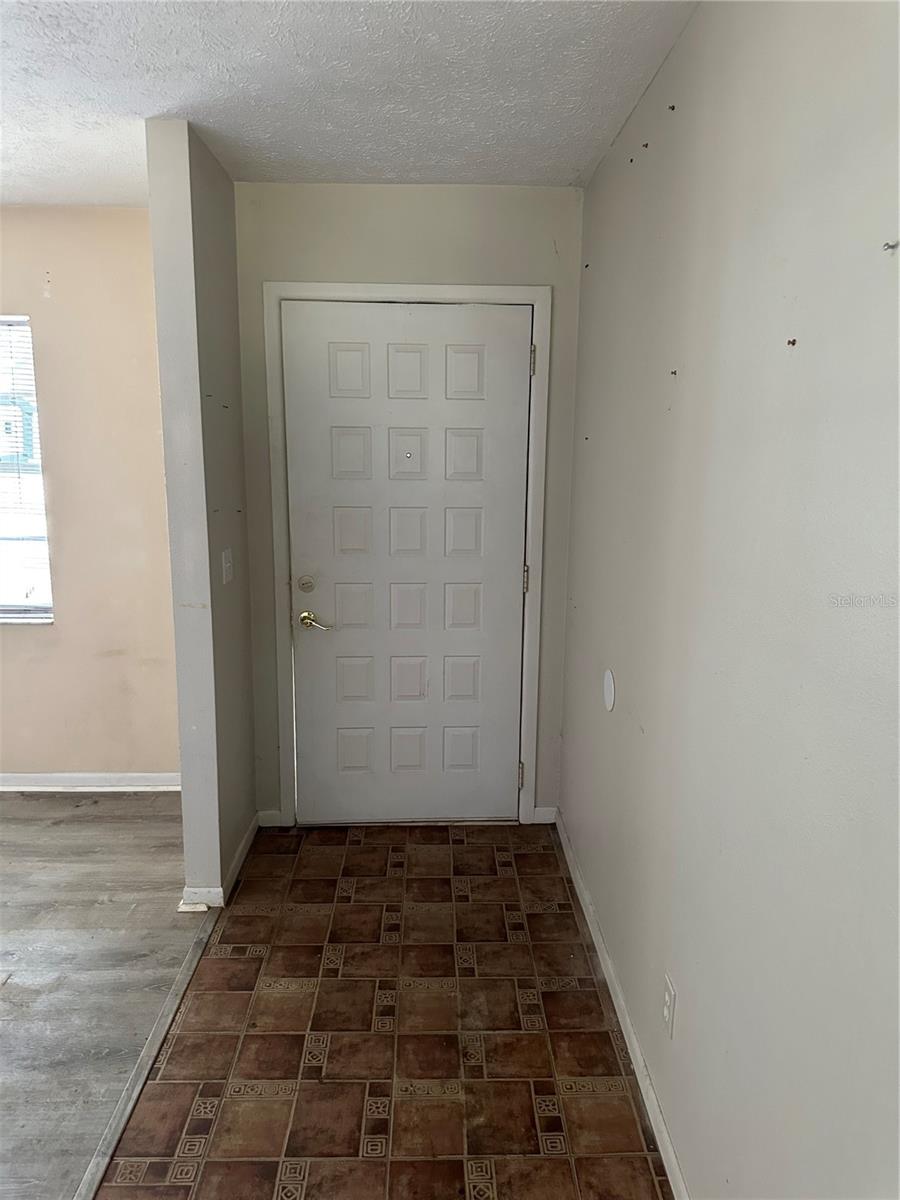 1918 SYDNEY RD, VALRICO, FL, 33594