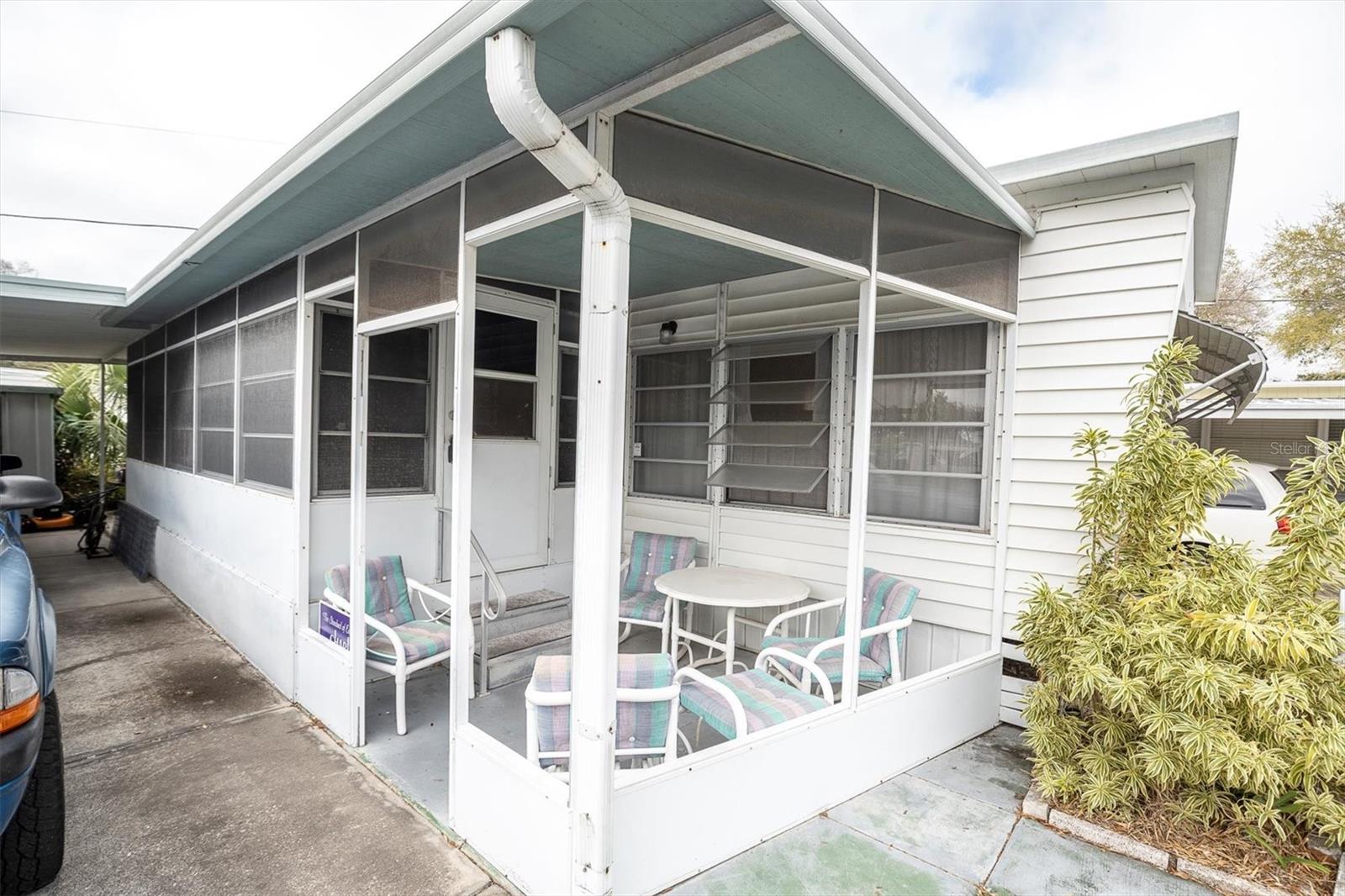 TB8469412 Property Photo