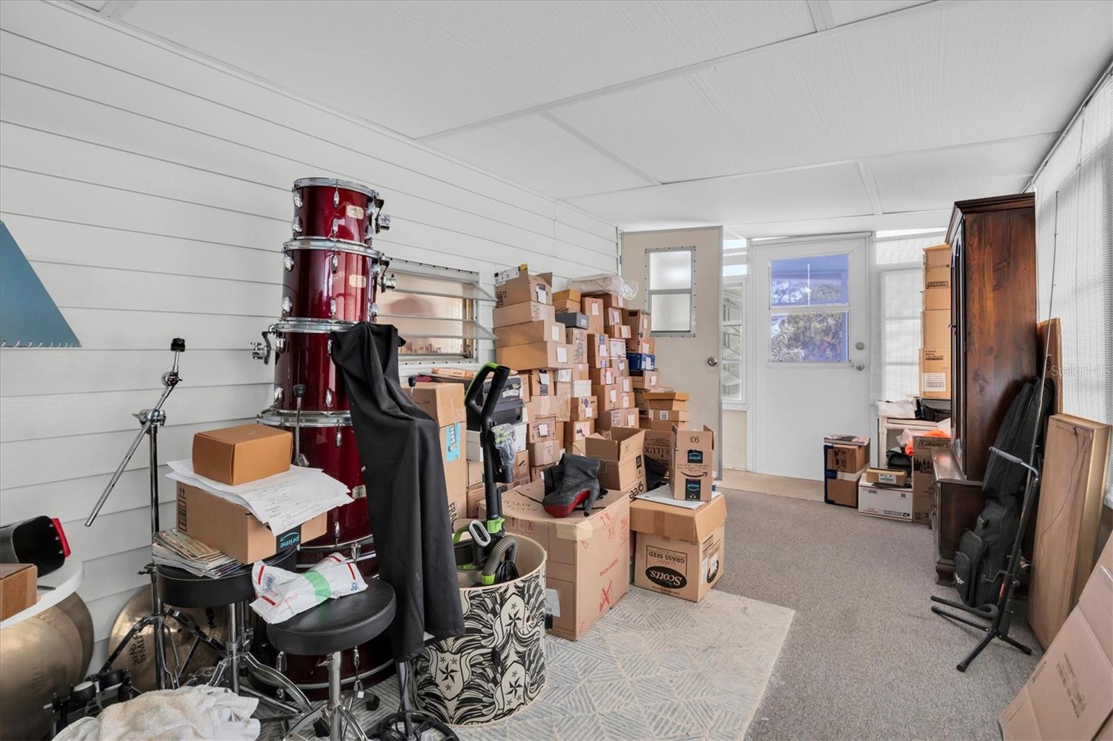 TB8469412 Property Photo