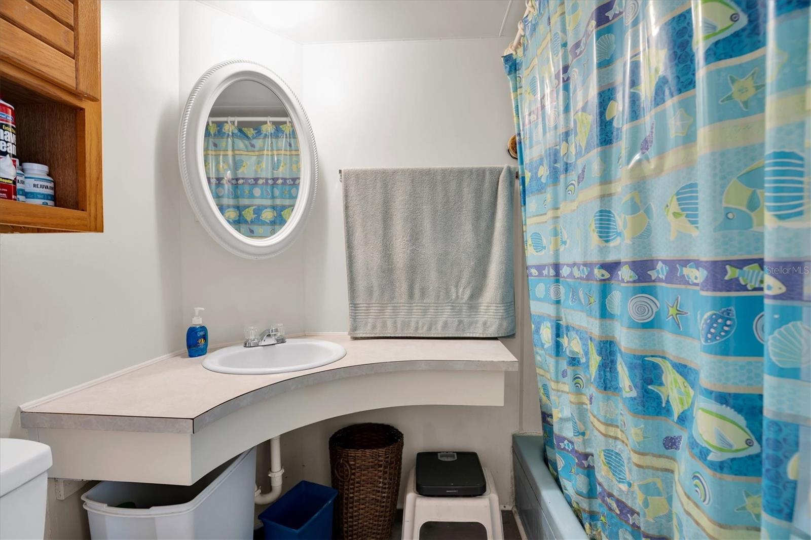 TB8469412 Property Photo